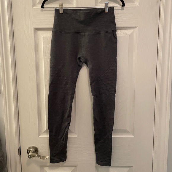 Alphalete leggings - Picture 1 of 4